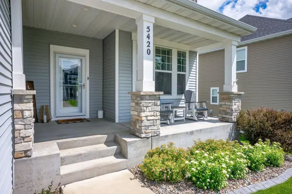 5420 Southridge CIR, Woodbury, MN 55129