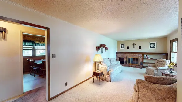 904 Clausen AVE, Albert Lea, MN 56007