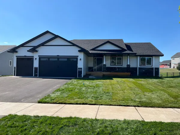 5869 Deer ST, Monticello, MN 55362