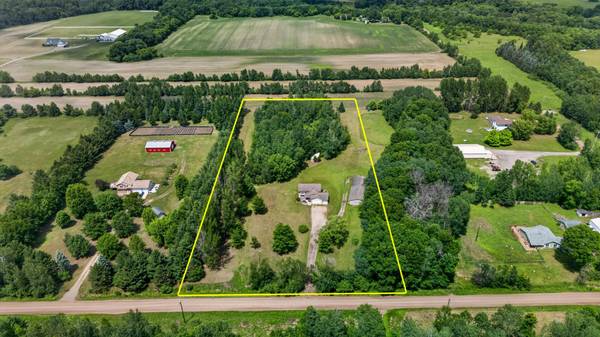 8688 380th ST, North Branch, MN 55056
