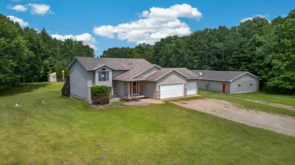 8688 380th ST, North Branch, MN 55056