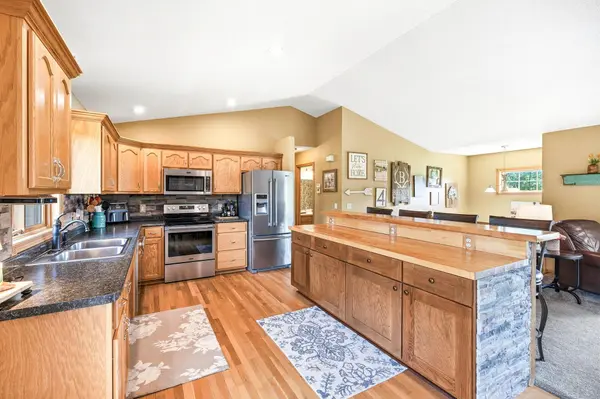 5885 Dalton AVE SE, Delano, MN 55328