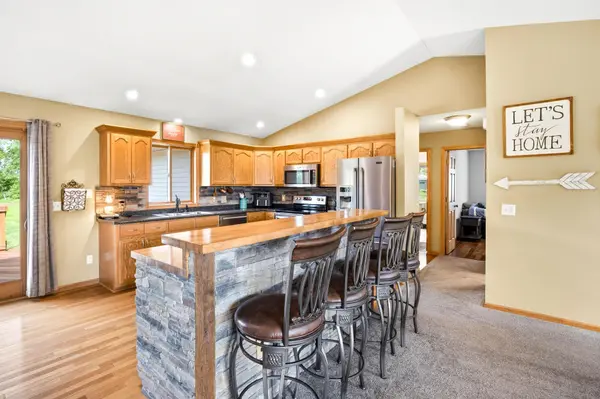 5885 Dalton AVE SE, Delano, MN 55328