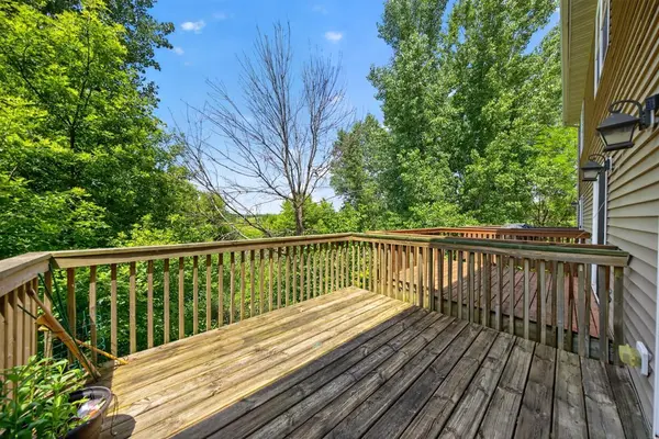 3132 River Falls CT NW, Rochester, MN 55901