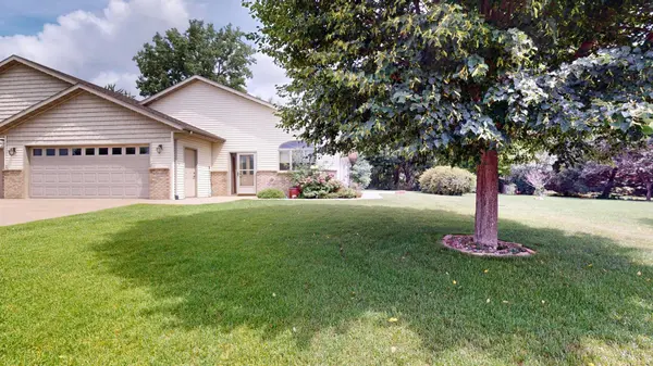 1802 Crystal DR, Albert Lea, MN 56007