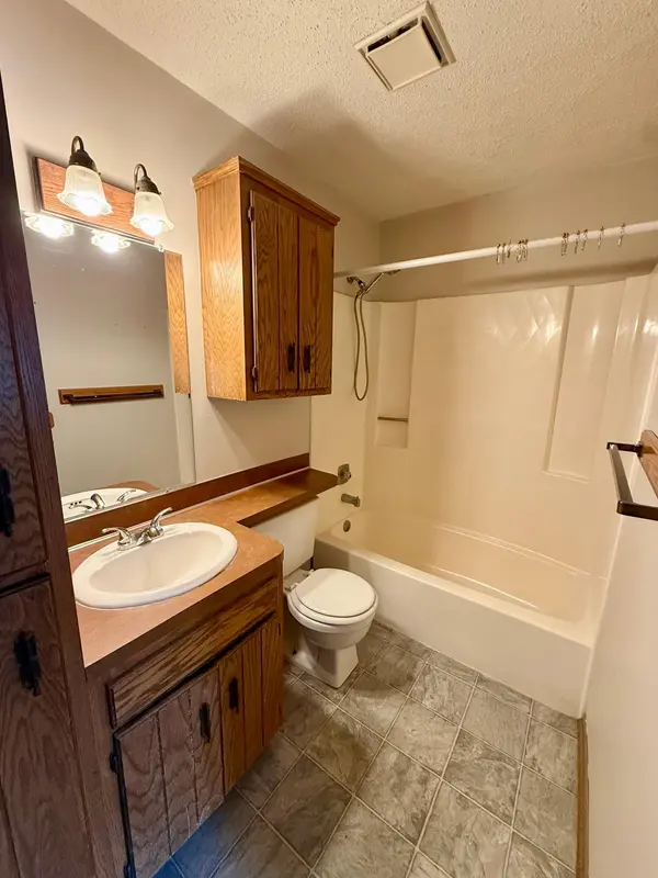 8117-19 Pleasant View CT, Mounds View, MN 55112