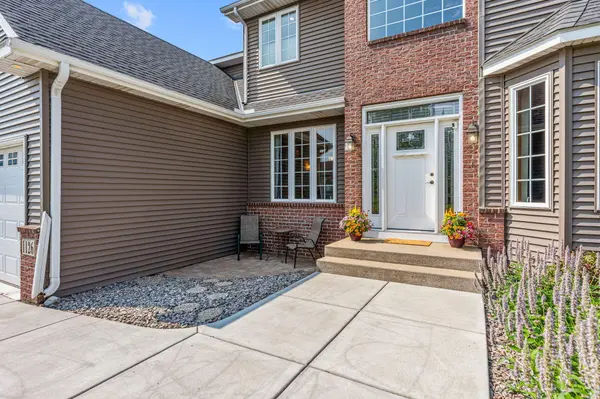 1126 Hudson TRL, Lino Lakes, MN 55038
