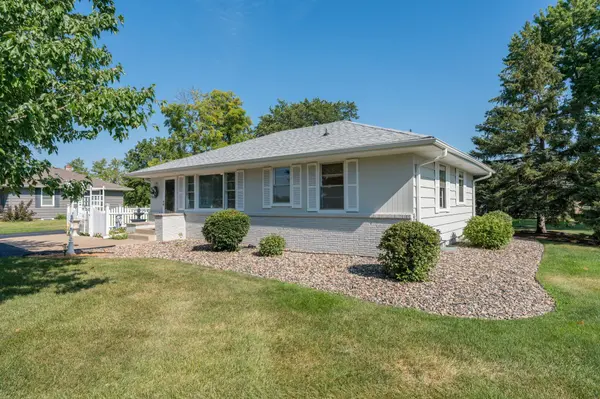 5364 160th ST SE, Prior Lake, MN 55372