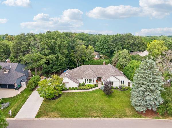 5231 Green Farms RD, Edina, MN 55436