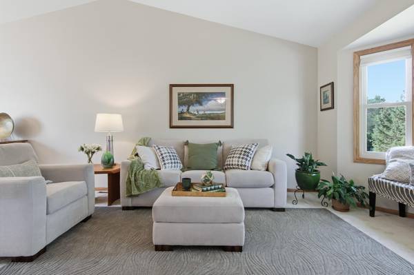 899 Wert RD, Hudson, WI 54016