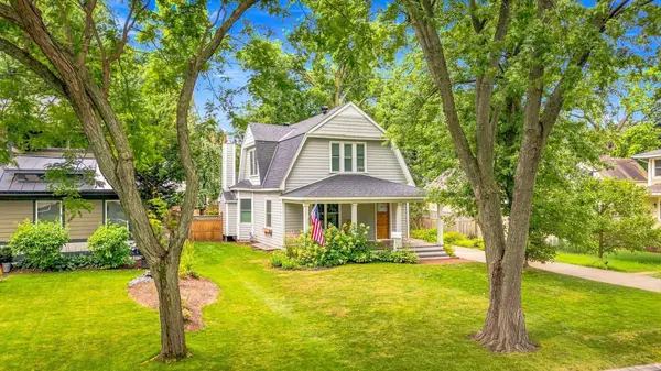 2168 1st ST, Saint Paul, MN 55110