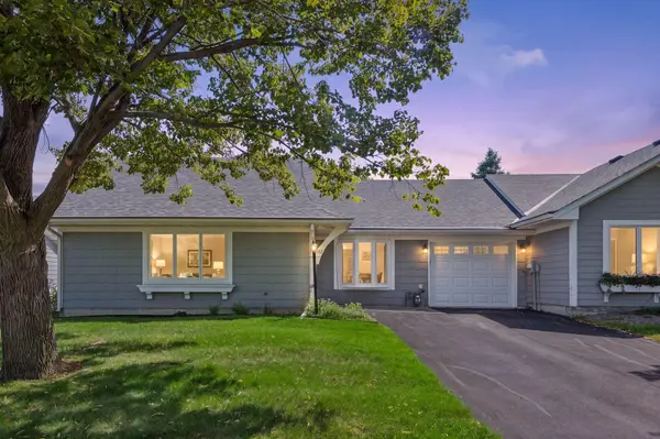 518 Devonshire DR, Norwood Young America, MN 55397