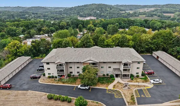 1828 Perlich AVE #2A, Red Wing, MN 55066