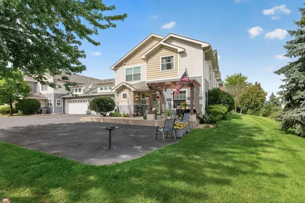 22295 Cameo CT, Forest Lake, MN 55025