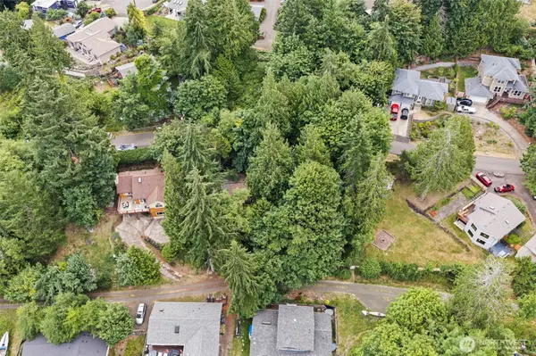 2334 Crestridge DR NW, Olympia, WA 98502