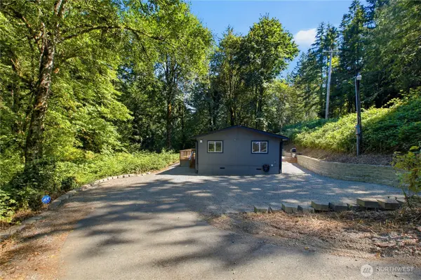 22002 196th AVE SE, Renton, WA 98058