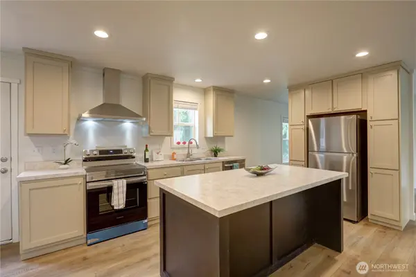 70 E Panorama DR, Shelton, WA 98584