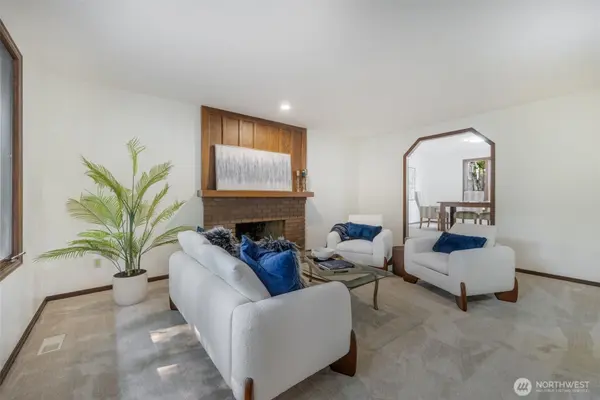 15155 NE 6th ST, Bellevue, WA 98007