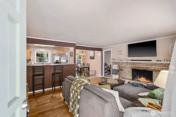 10301 NE 136th PL, Kirkland, WA 98034