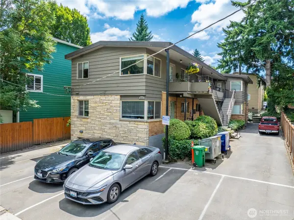 6515 5th AVE NE, Seattle, WA 98103