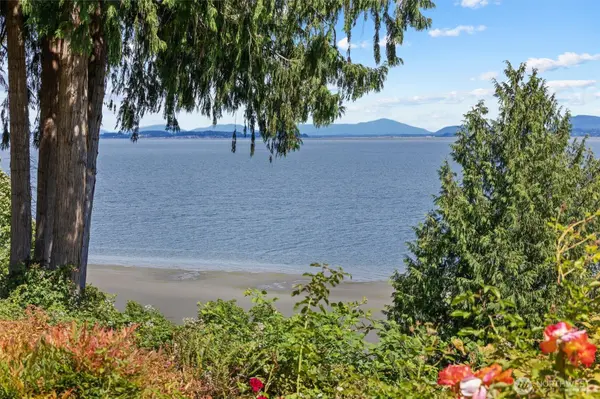 2475 Bretland RD, Camano Island, WA 98282
