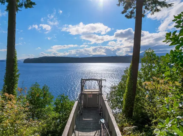 15457 Olympic View Loop RD NW, Silverdale, WA 98383