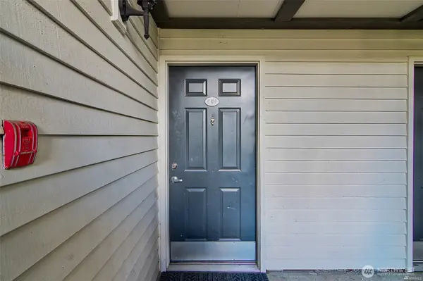15415 35th AVE W #C103, Lynnwood, WA 98087