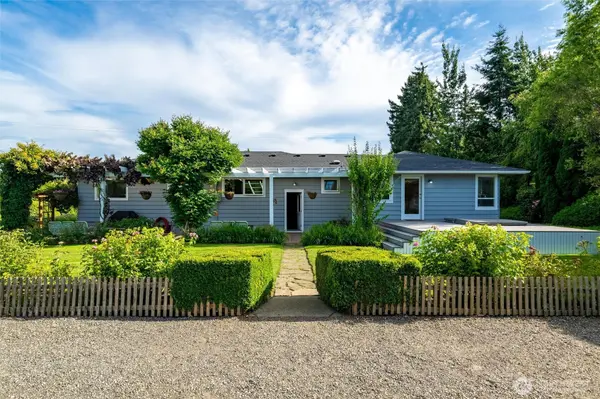 354 W Badger RD, Lynden, WA 98264