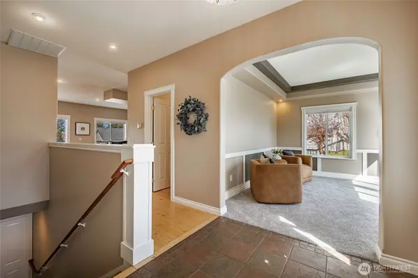 4410 Glasgow WAY, Anacortes, WA 98221