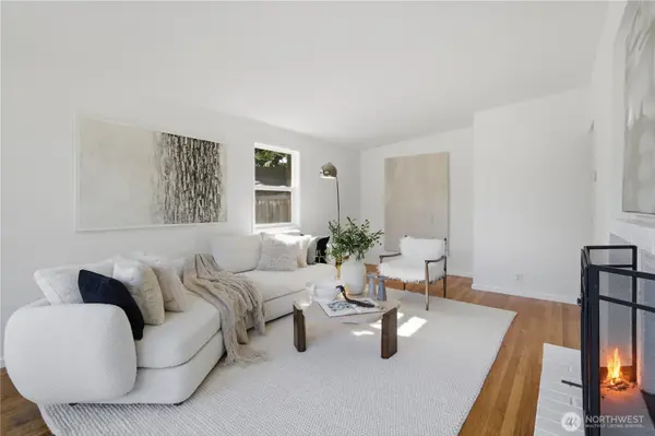 12039 SE 42nd St, Bellevue, WA 98006