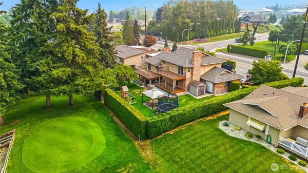 1690 Eastmont AVE, East Wenatchee, WA 98802