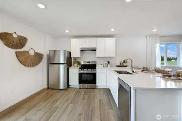 41 Moonshadow LN, Carlsborg, WA 98324