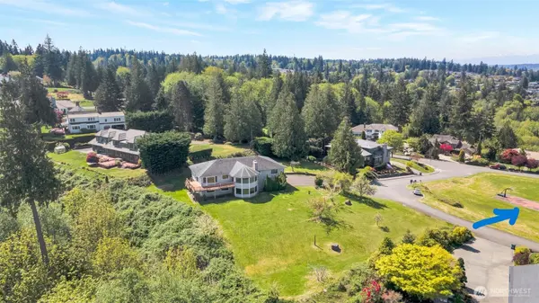 192 X 49th PL SW, Everett, WA 98203