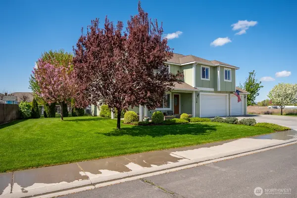 138 Scenic DR NE, Moses Lake, WA 98837