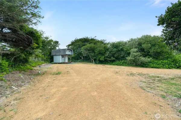 363 Geoduck LOOP SW, Ocean Shores, WA 98569