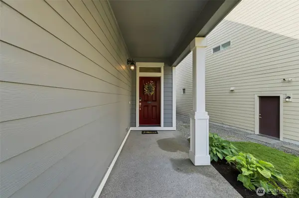 7924 161st CT E, Puyallup, WA 98375
