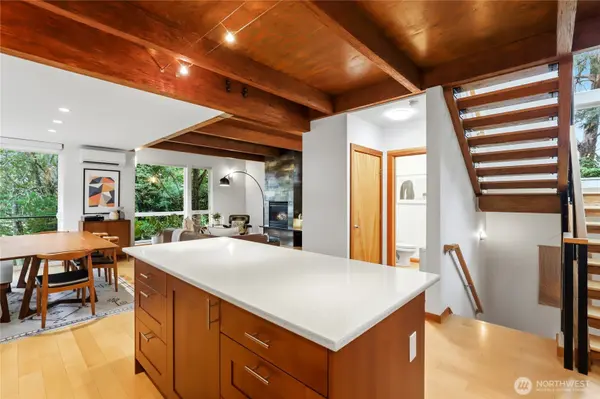 4328 S Bennett ST, Seattle, WA 98118