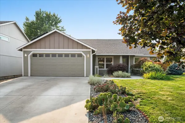 3001 S Highlands BLVD, West Richland, WA 99353
