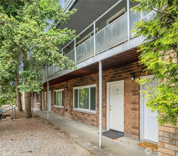 2600 NE 125th ST, Seattle, WA 98125