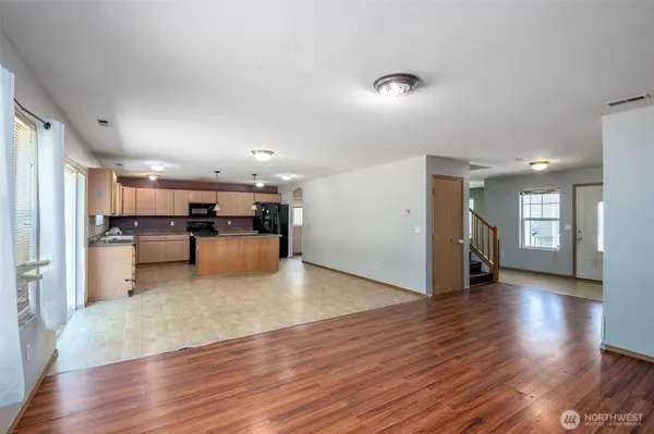 18312 93rd AVE E, Puyallup, WA 98375