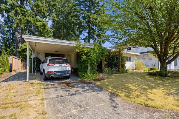 1002 167th PL NE, Bellevue, WA 98008