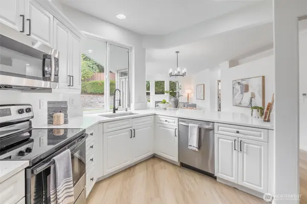 6909 38th Street Ct W, University Place, WA 98466
