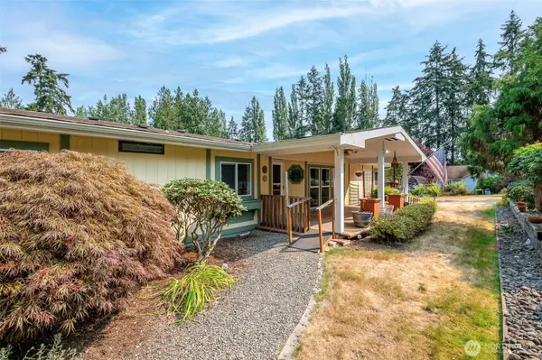 55 Hunt RD, Port Hadlock, WA 98339