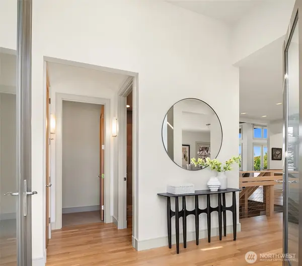 6515 106th AVE NE, Kirkland, WA 98033