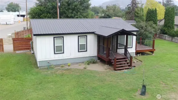 105 14th AVE, Oroville, WA 98844