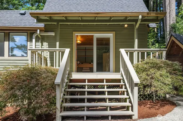 12640 Manzanita RD NE, Bainbridge Island, WA 98110