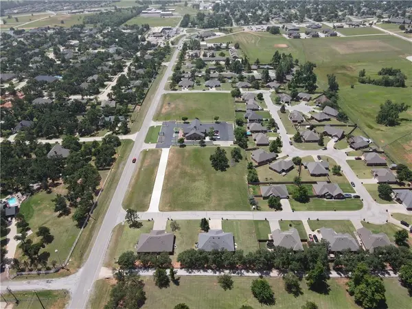 2 N Council RD, Blanchard, OK 73010