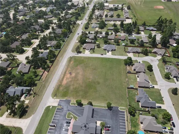 3 N Council RD, Blanchard, OK 73010