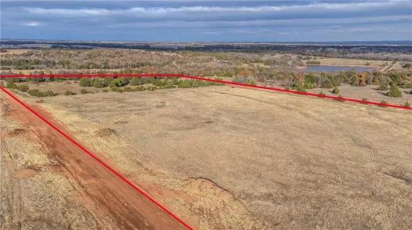 7334 Meadowlark LN, Guthrie, OK 73044