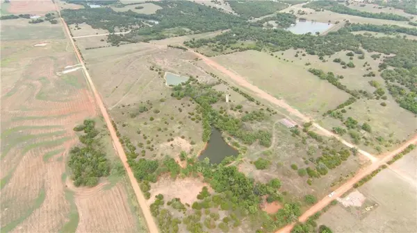 7634 Meadowlark LN, Guthrie, OK 73044